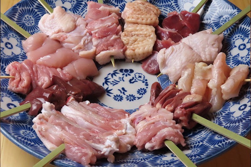 こだわりの朝引き鶏を使用